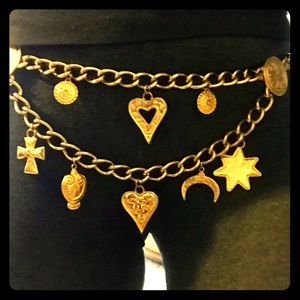 ESCADA 1980s Vintage Gold Chain Charm Belt